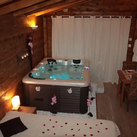 La Paillote Exotique 4* Beaucaire (Gard)