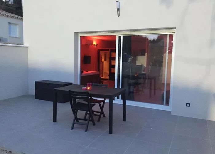 La Paillote Exotique 4* Beaucaire (Gard)